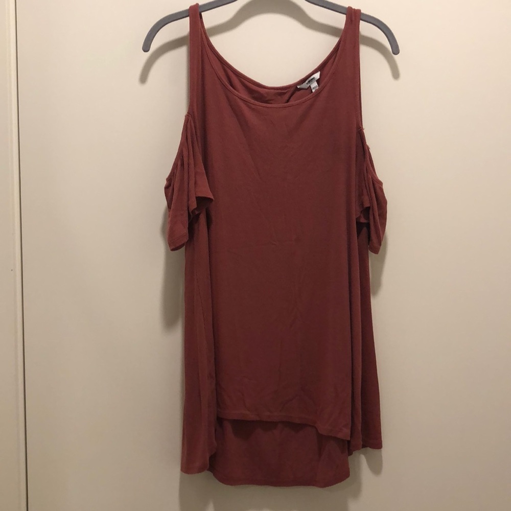 Cutout/off the shoulder Top